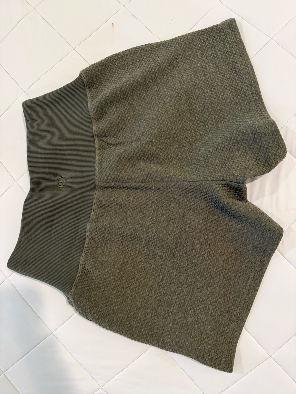 BORN PRIMITIVE Women’s Olive Green Hoodie and Shorts Set - Picture 6 of 11